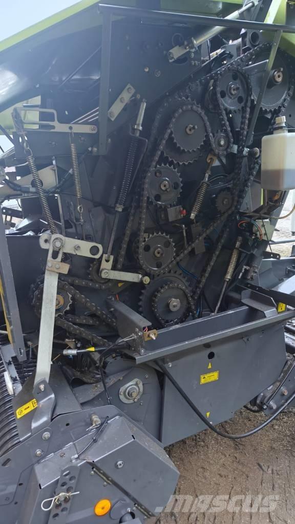 CLAAS 375 Uniwrap 圆捆打捆机