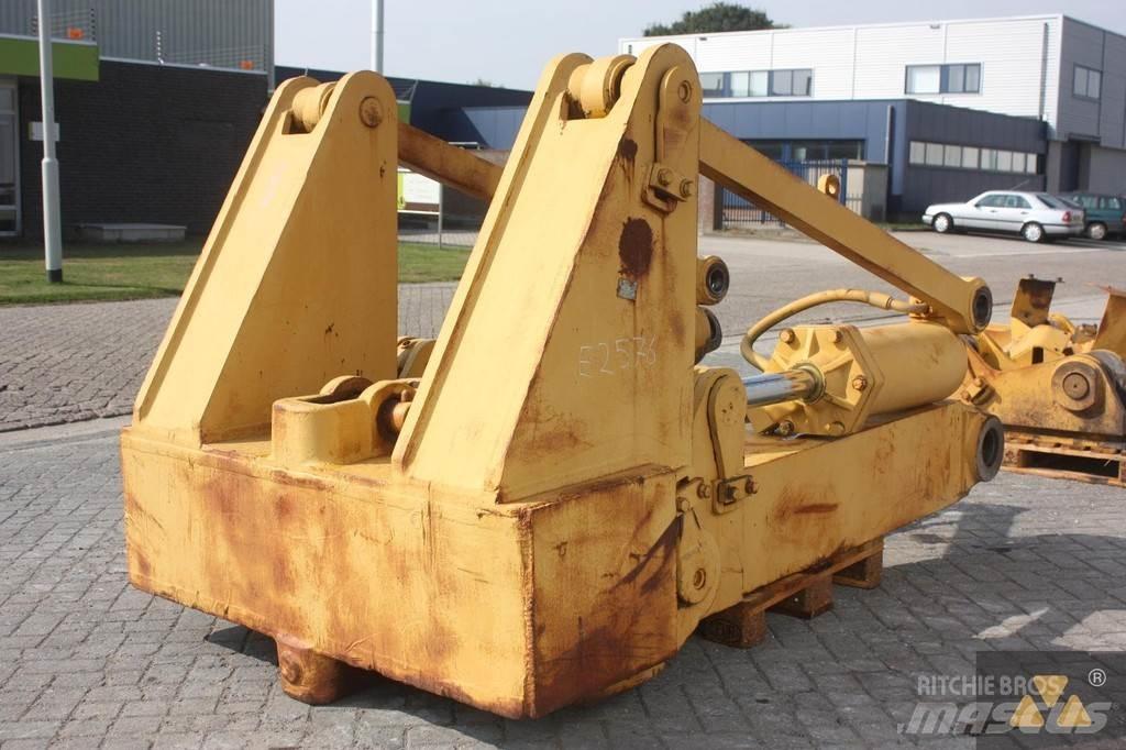 CAT D9H Ripper 其他组件