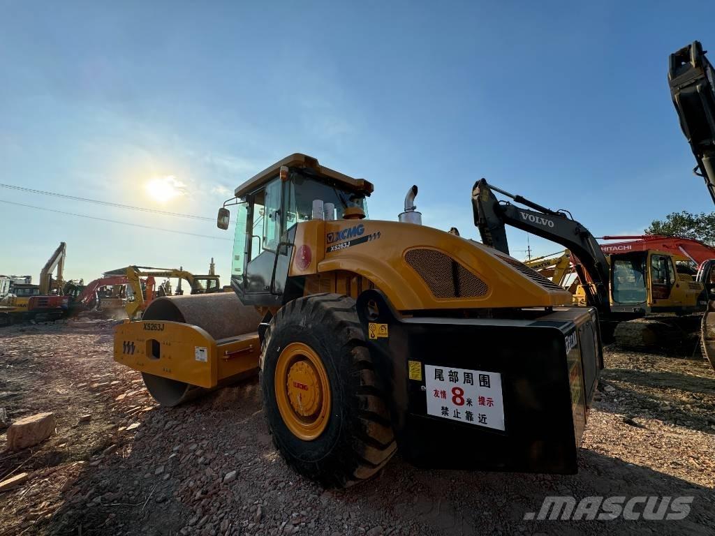 XCMG XS 263 J 单轮压路机