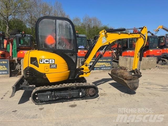 JCB 8026CTS 小型挖掘机