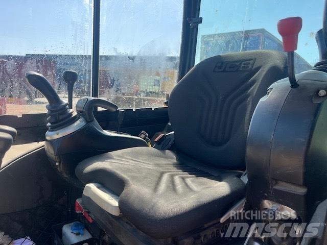 JCB 8026CTS 小型挖掘机