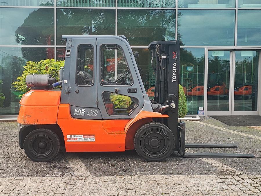 Toyota 02-7FD35 柴油叉车