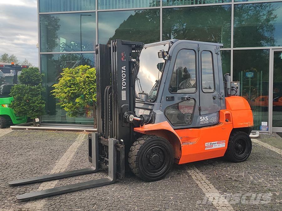 Toyota 02-7FD35 柴油叉车