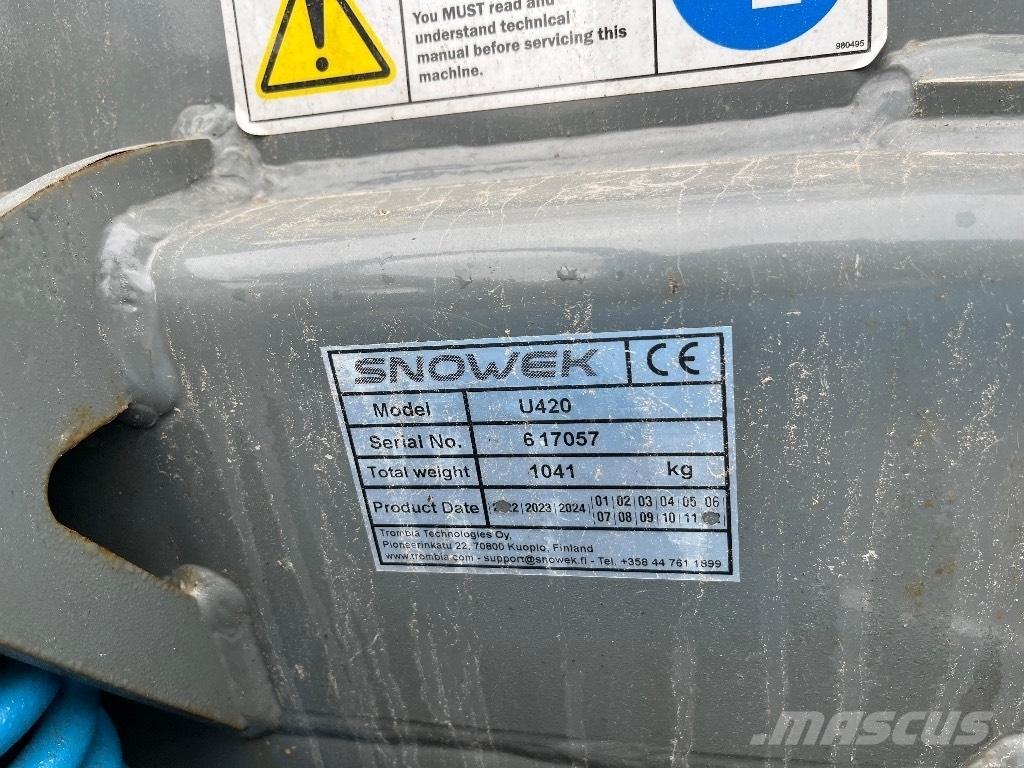 Snowek U420 推雪机