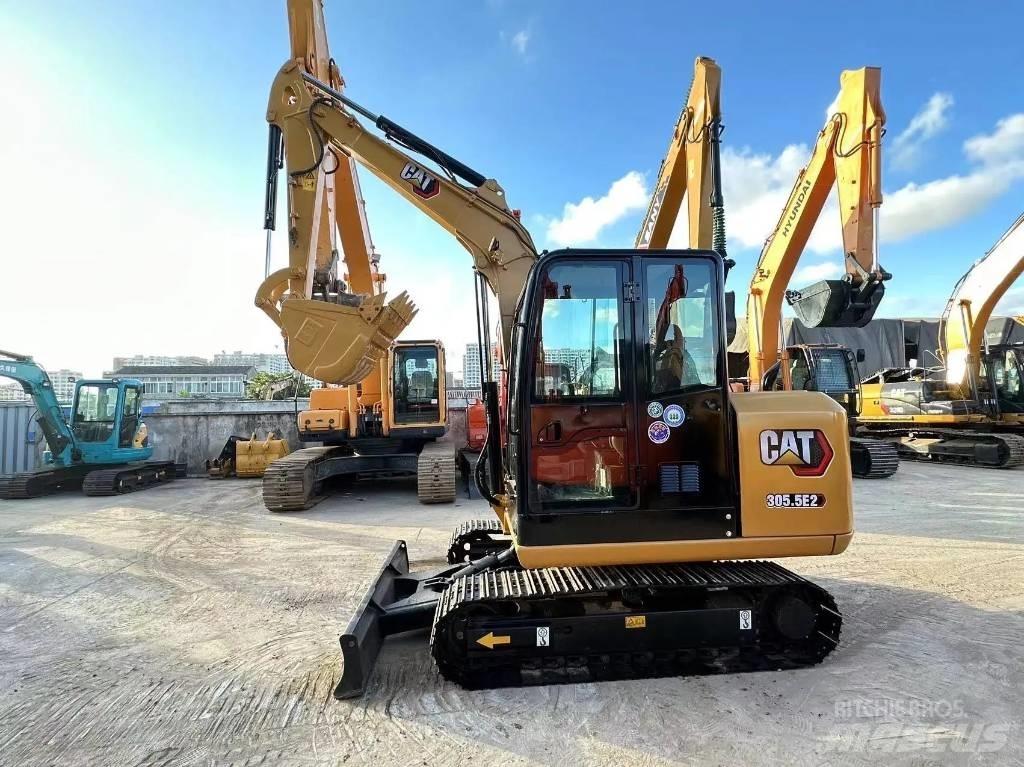 CAT 305.5E2 履带挖掘机