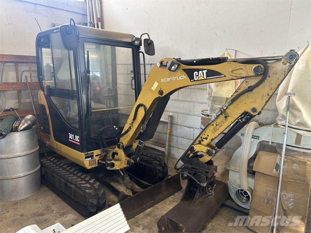 CAT 301.8C 轮式挖掘机