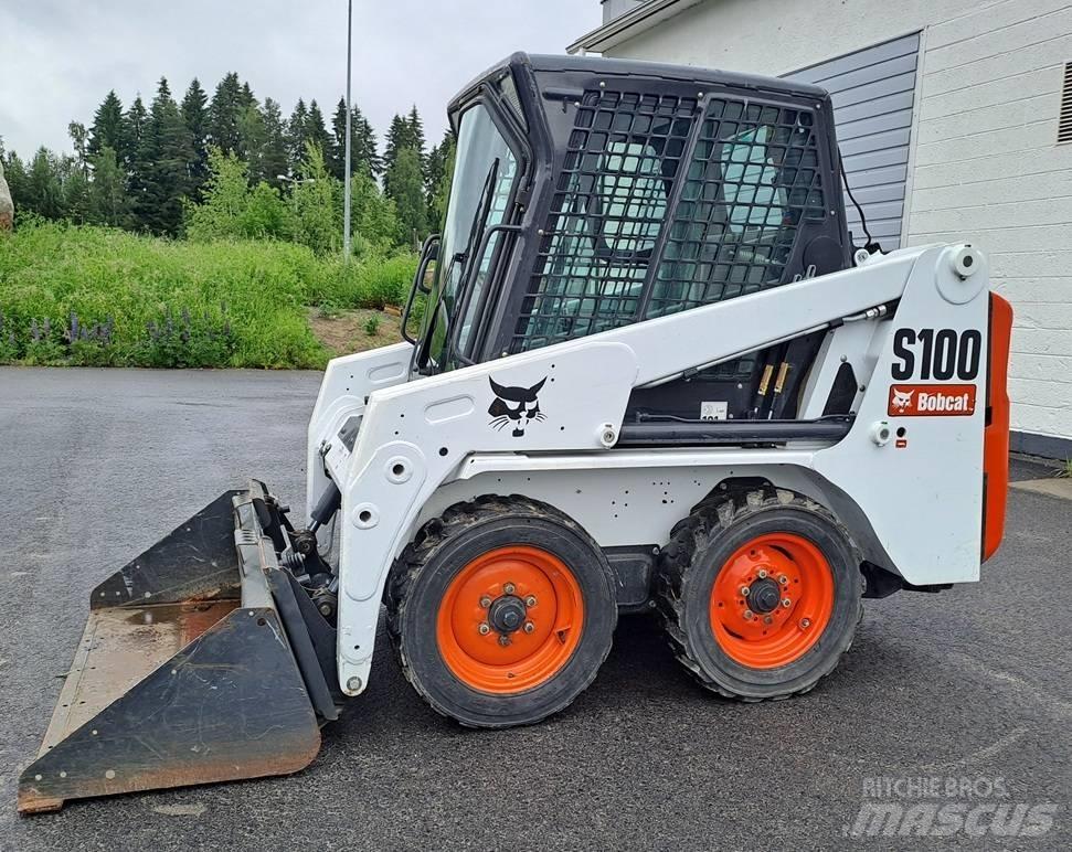 Bobcat S 100 滑移装载机