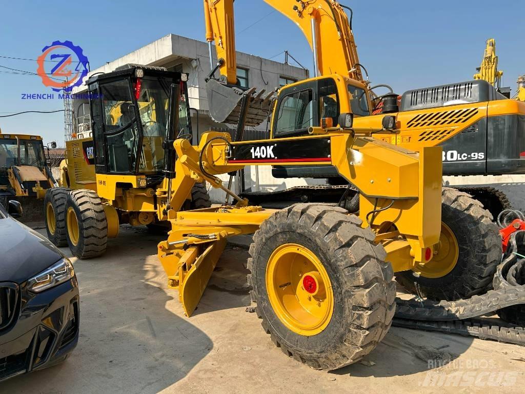 CAT 140 K 平地机/推土机