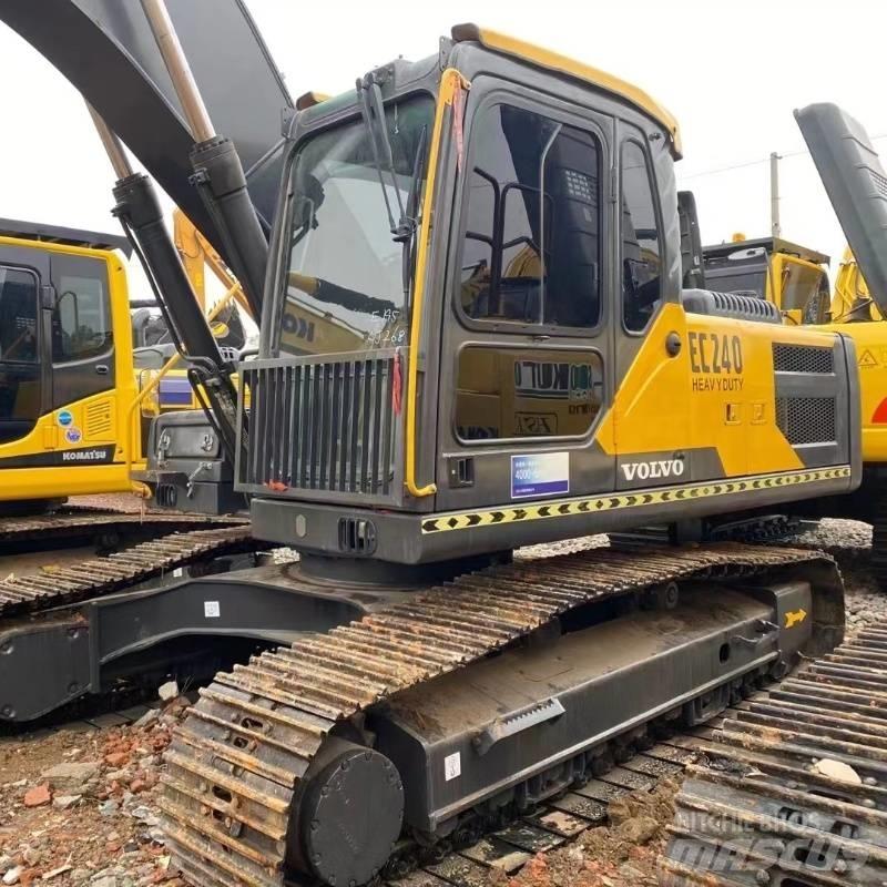 Volvo EC 240 履带挖掘机