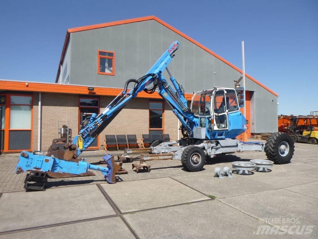 Menzi Muck A71 T2M 特种挖掘机