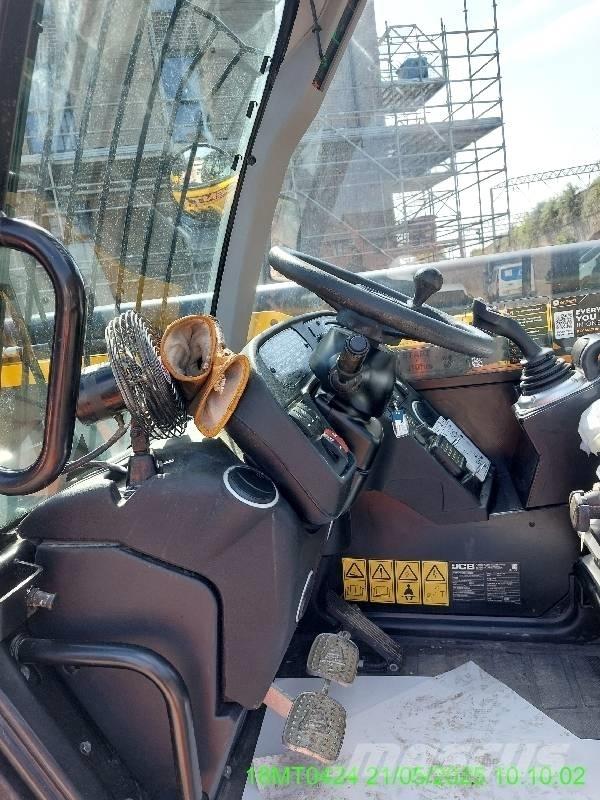 JCB 540-180 伸缩臂叉装车|叉装车
