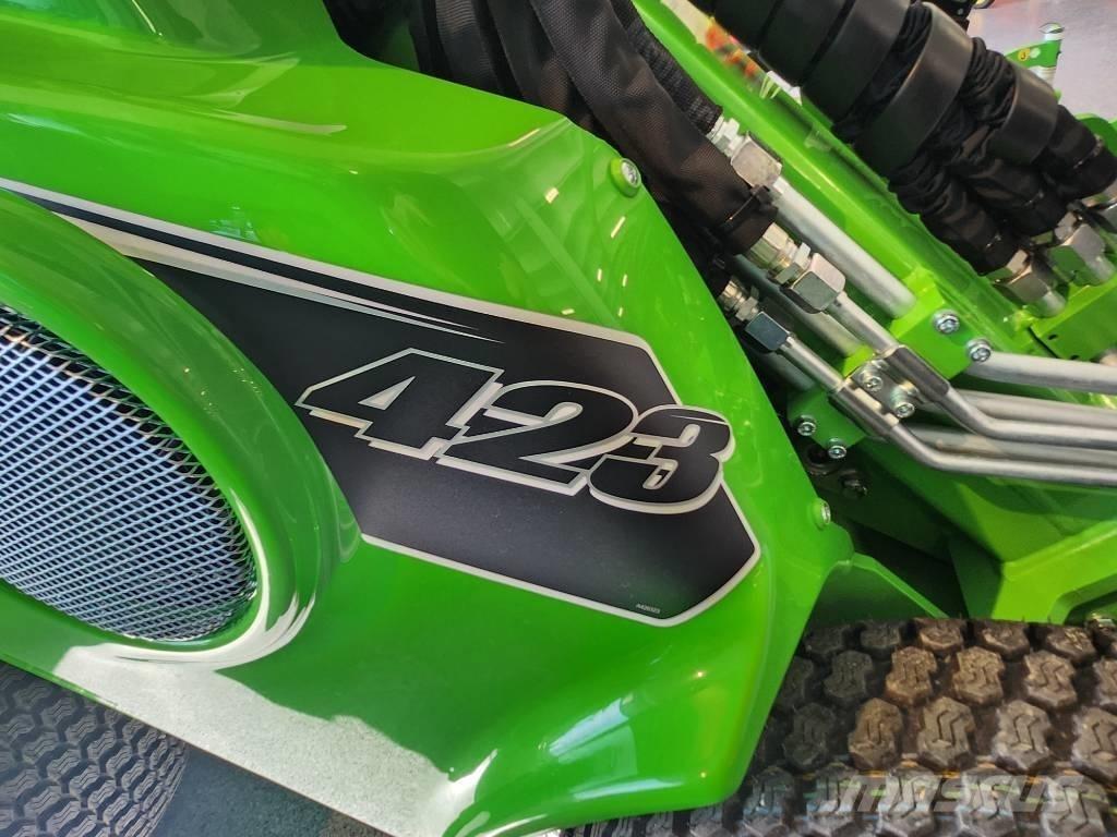 Avant 423 滑移装载机