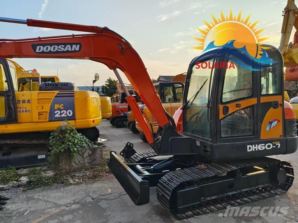 Doosan DH 60-7 小型挖掘机