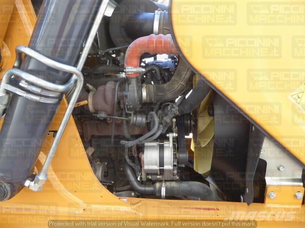 CASE 580 ST 反铲装载机