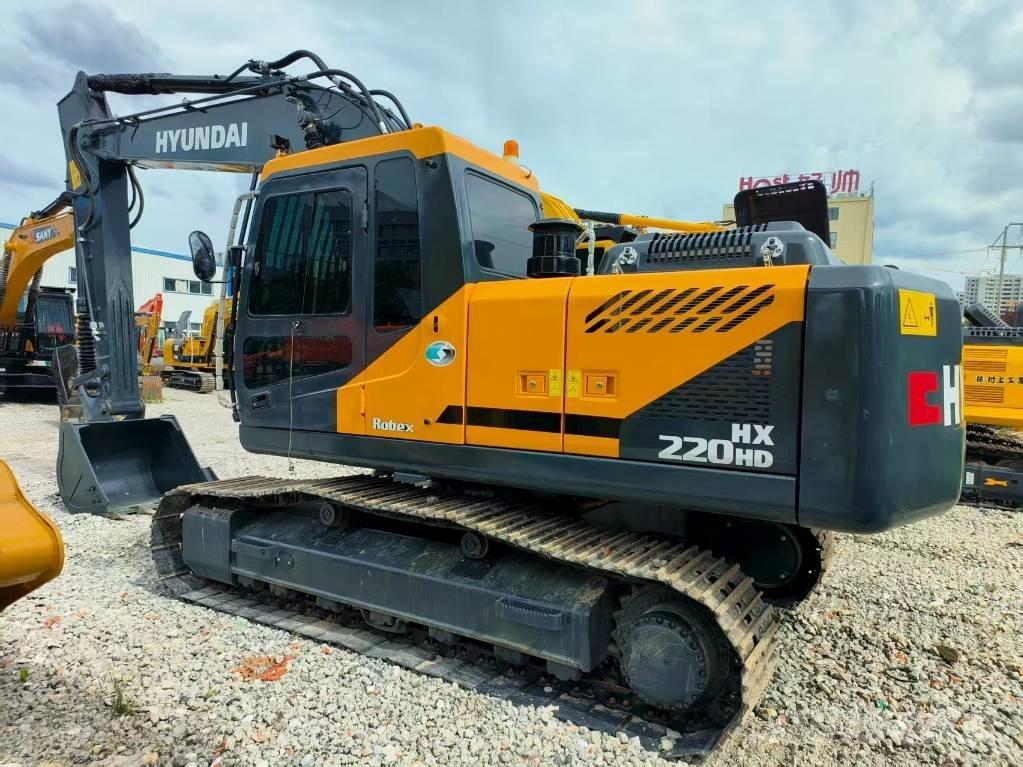Hyundai HX220HD 履带挖掘机