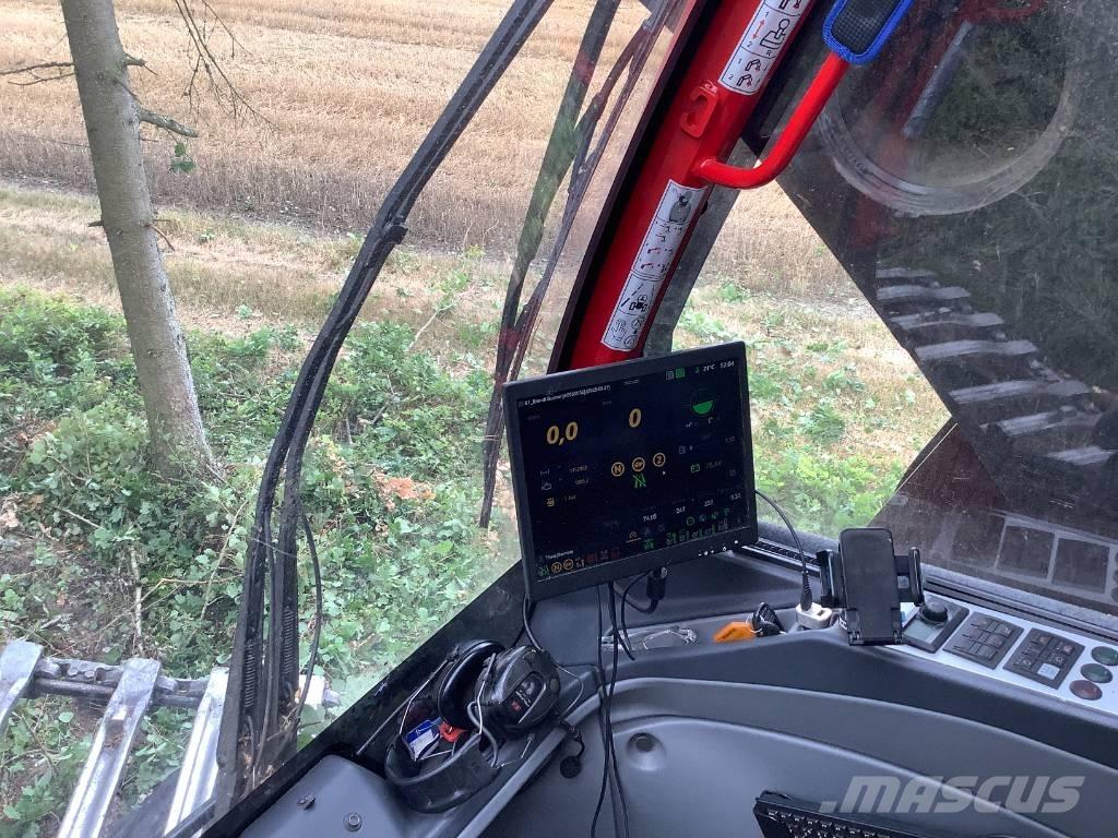 Komatsu 951 收割机