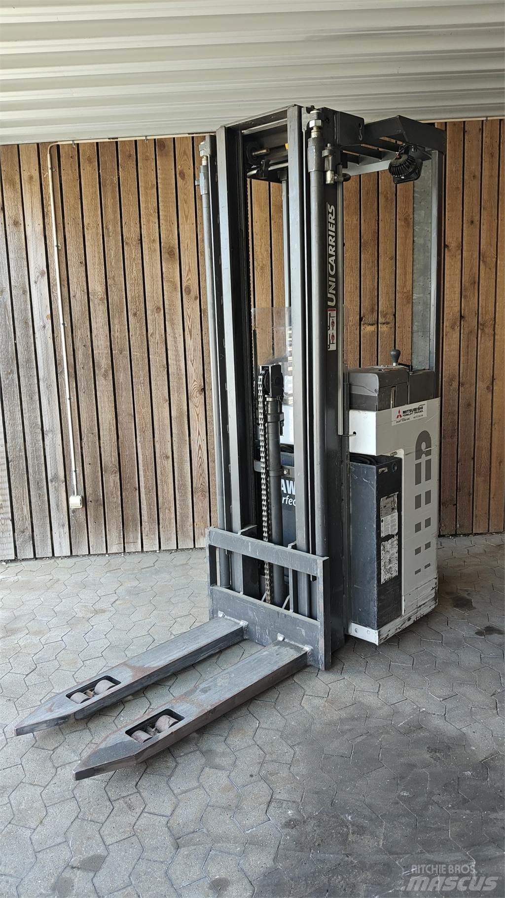 Atlet AJN160 电动搬运车