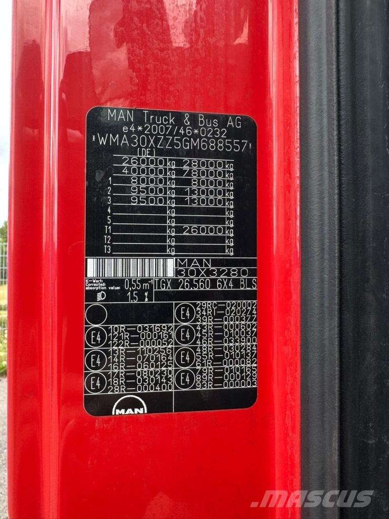 MAN TGX 26.560 6x4 牵引车