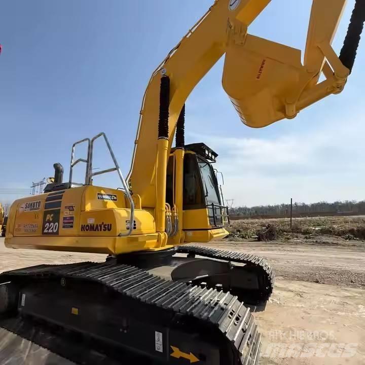 Komatsu PC220-8 履带挖掘机