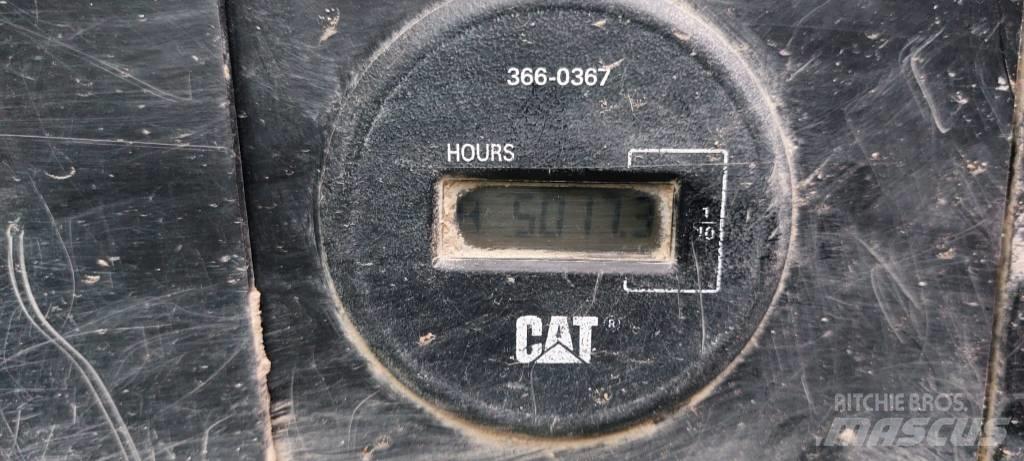 CAT 308 E 2 CR 中型挖掘机