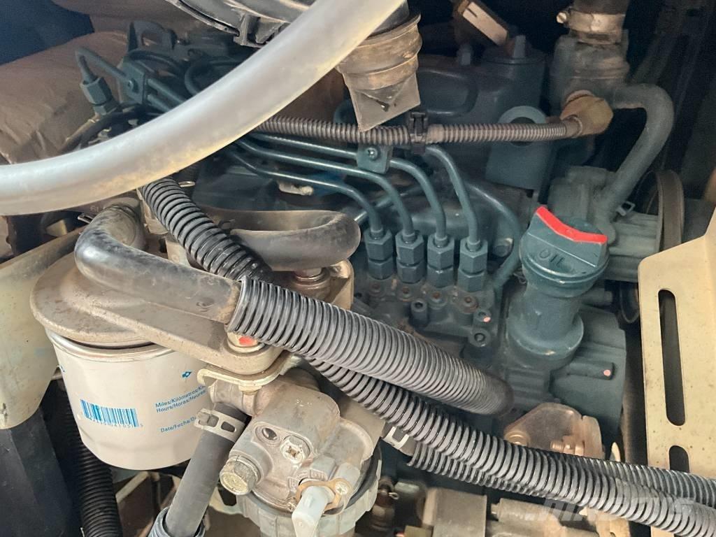 Yanmar 4TNV98 发动机