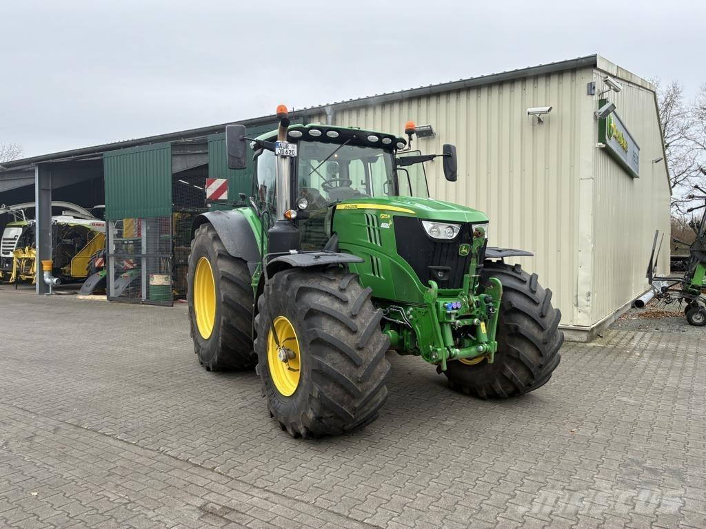 John Deere 6215 R 拖拉机/农用车