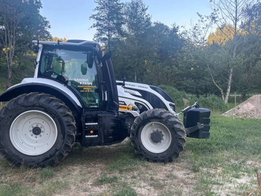 Valtra T 145 林业拖拉机