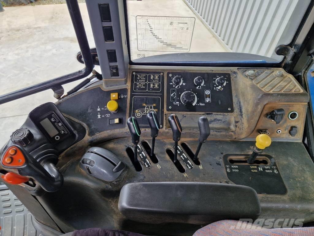 New Holland TM 150 拖拉机/农用车