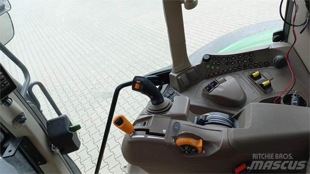 John Deere 6120M 拖拉机/农用车
