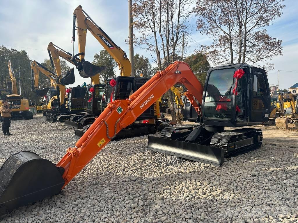 Hitachi ZX 70 小型挖掘机
