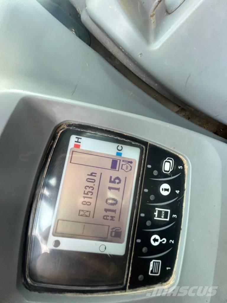 Kubota KX 080-4 中型挖掘机