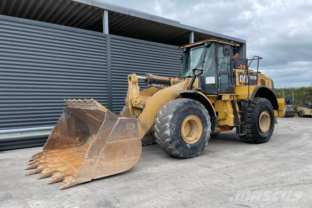 CAT 972M 轮式装载机