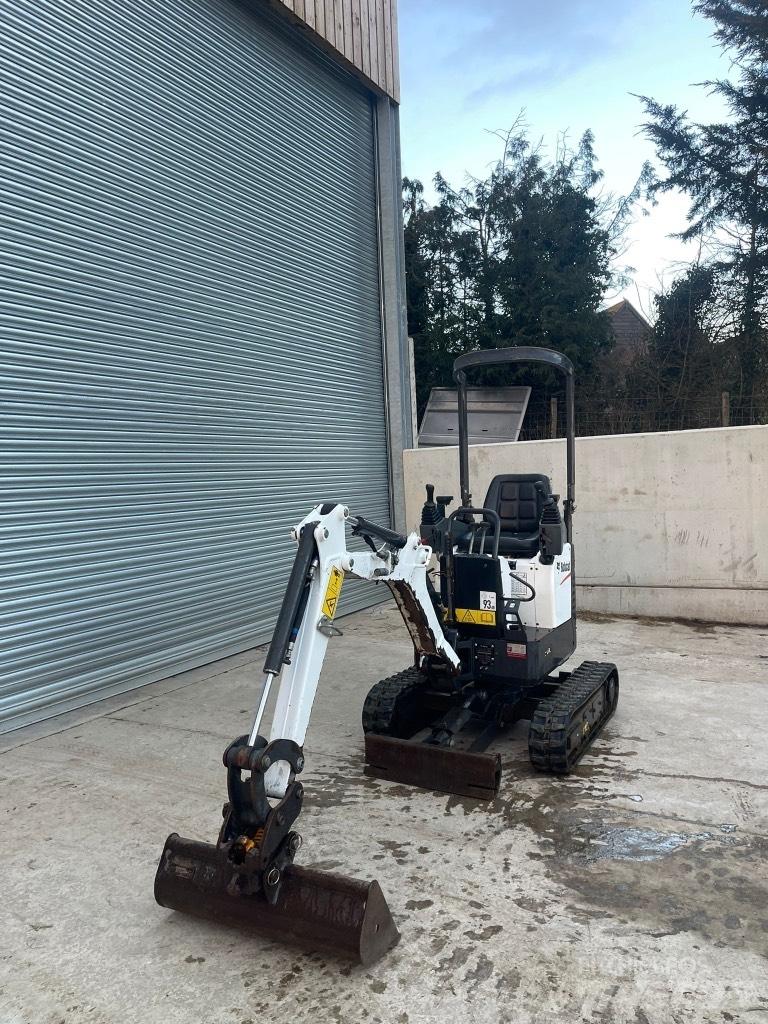 Bobcat E 10 小型挖掘机