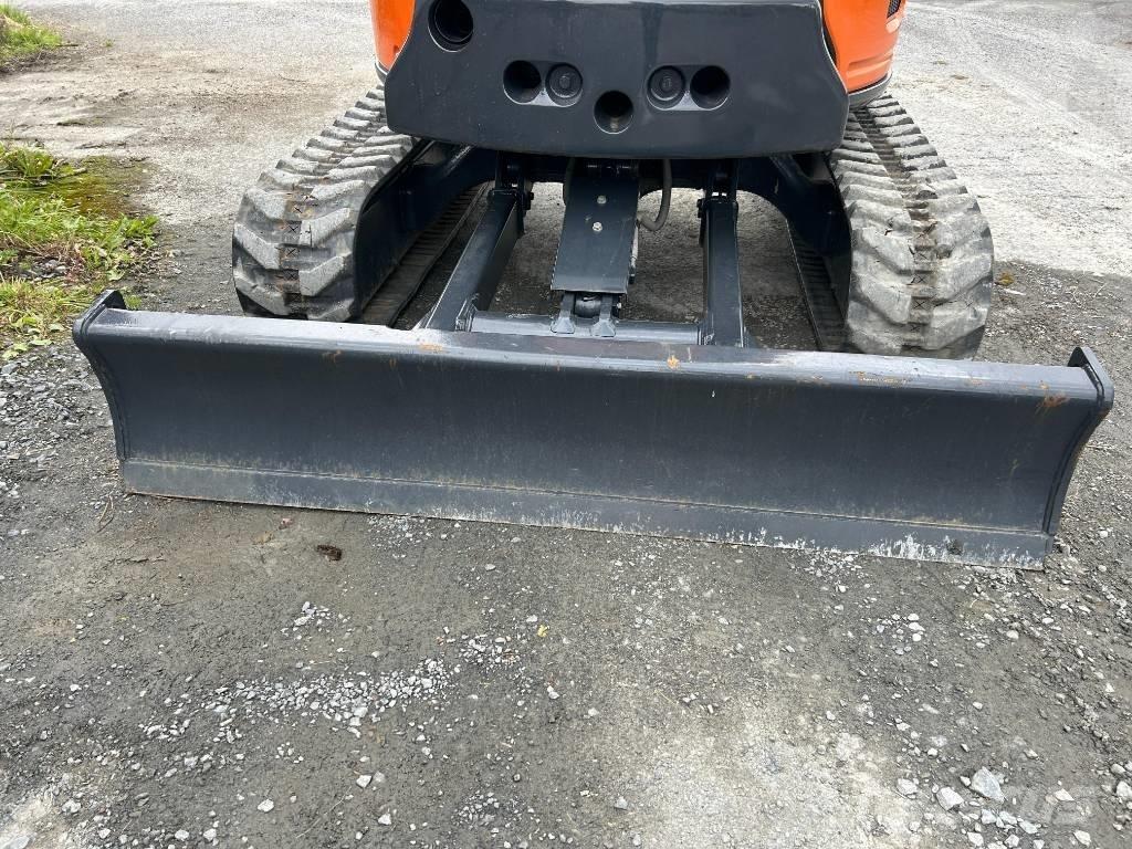 Hitachi ZX 38 U-6 小型挖掘机