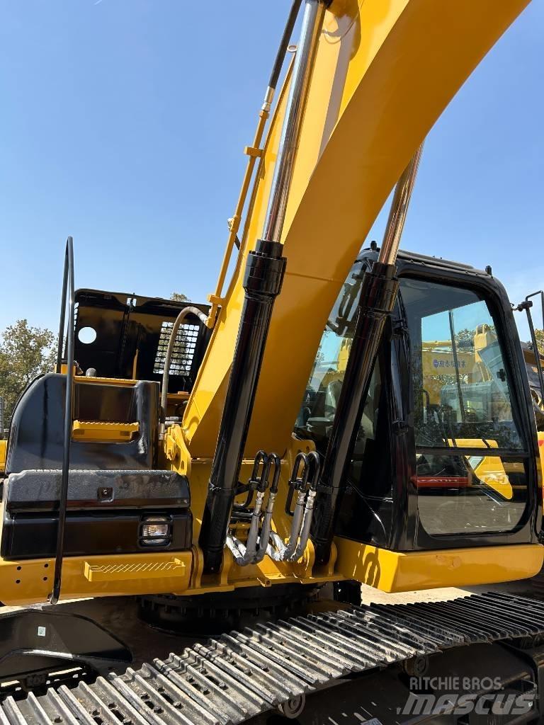 CAT 323 D 履带挖掘机