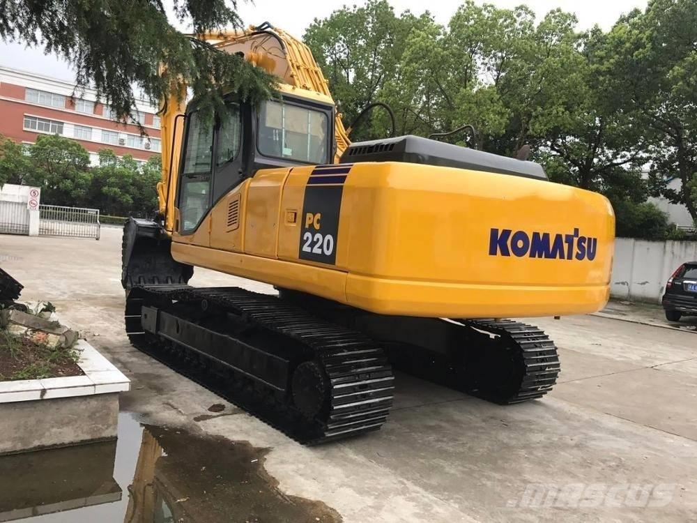 Komatsu pc220-7 履带挖掘机