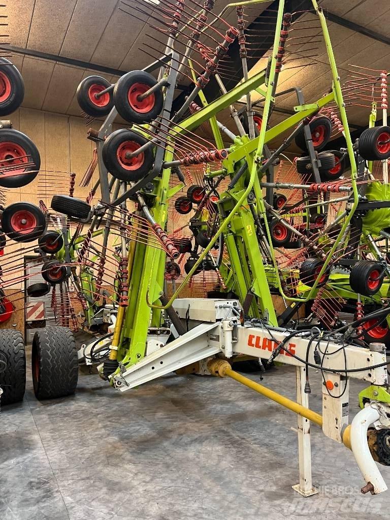 CLAAS LINER 3500 HHV 犁耙和摊草机