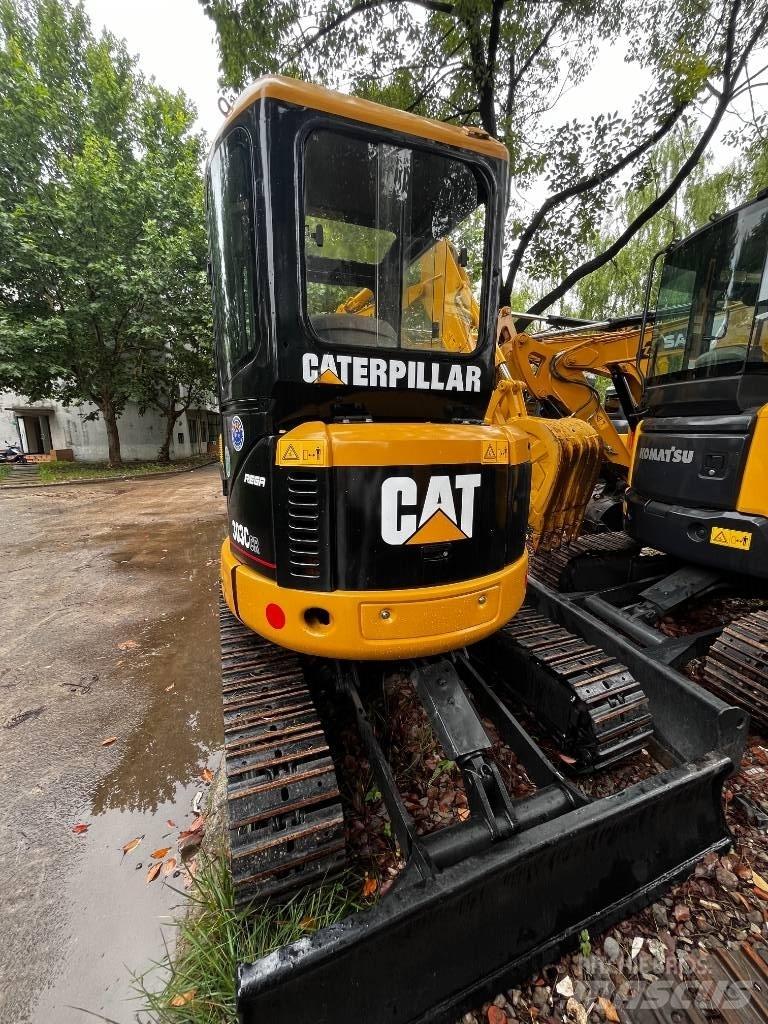 CAT 303 C CR 小型挖掘机