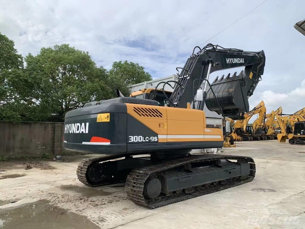 Hyundai R300LC-9S 履带挖掘机