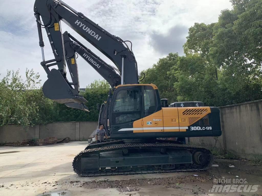Hyundai R300LC-9S 履带挖掘机