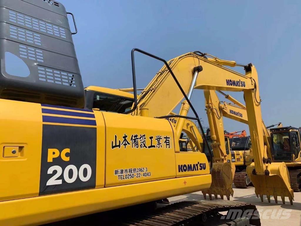 Komatsu pc200-7 履带挖掘机