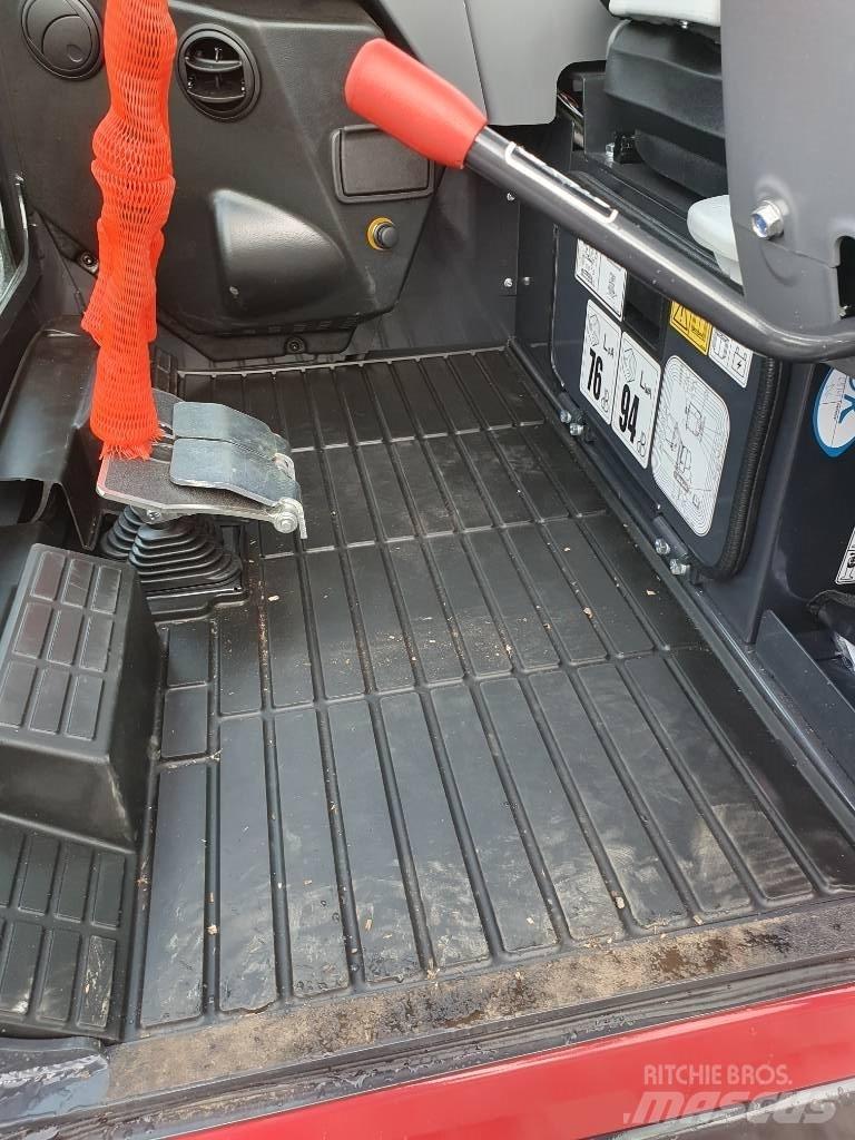 Yanmar SV26 小型挖掘机