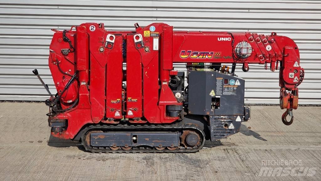Unic URW-295 轻小型起重机