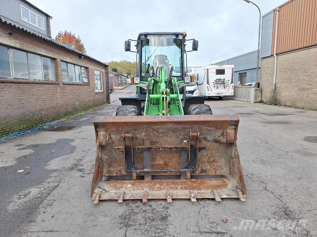 Yanmar V80 小型装载机