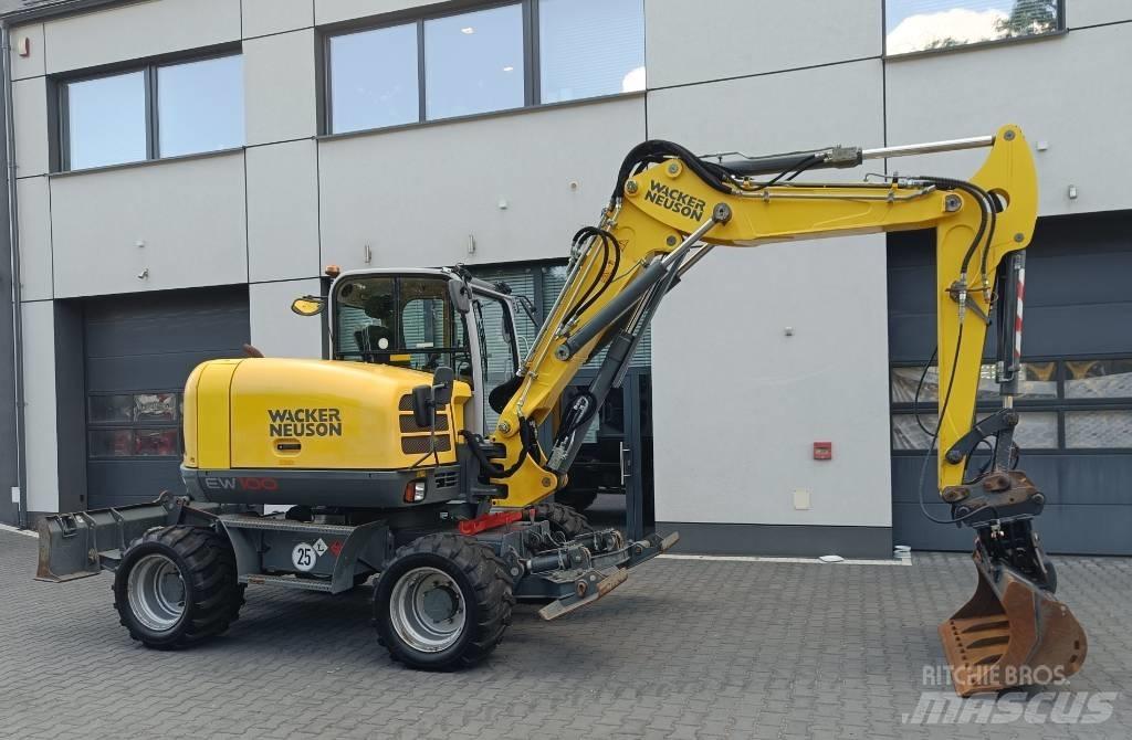 Wacker Neuson EW 100 轮式挖掘机