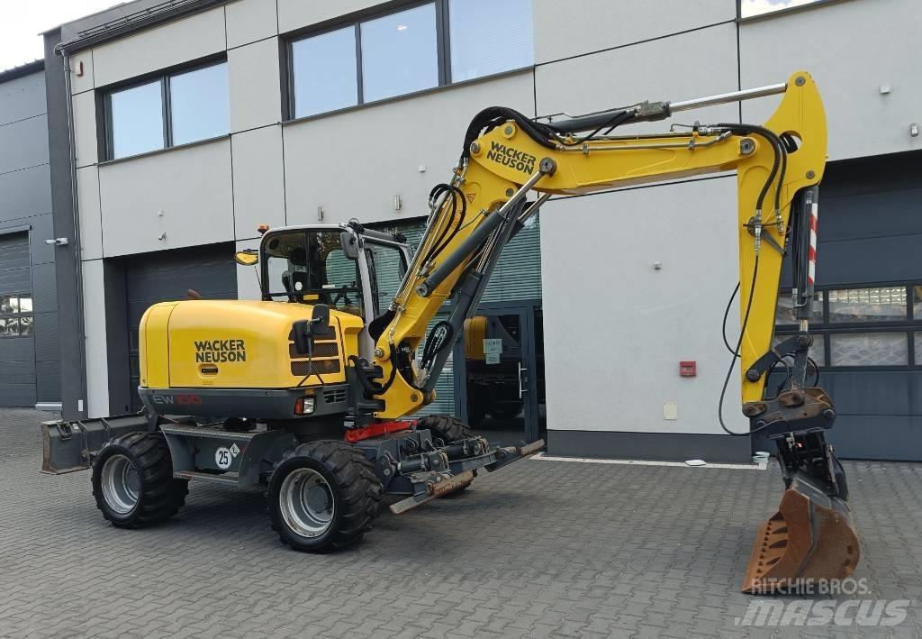 Wacker Neuson EW 100 轮式挖掘机