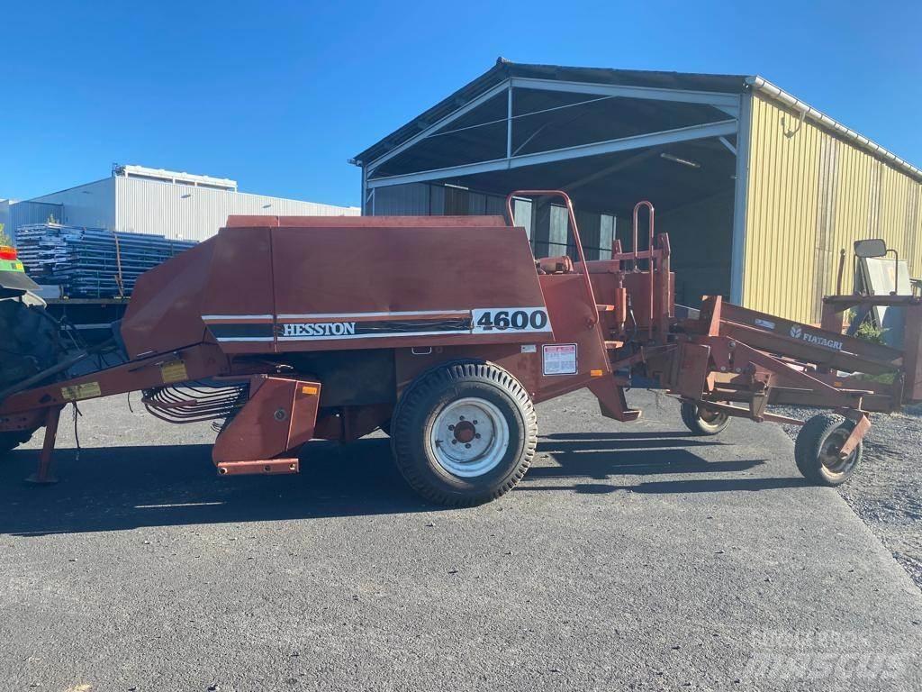 Hesston 4600 方捆打捆机
