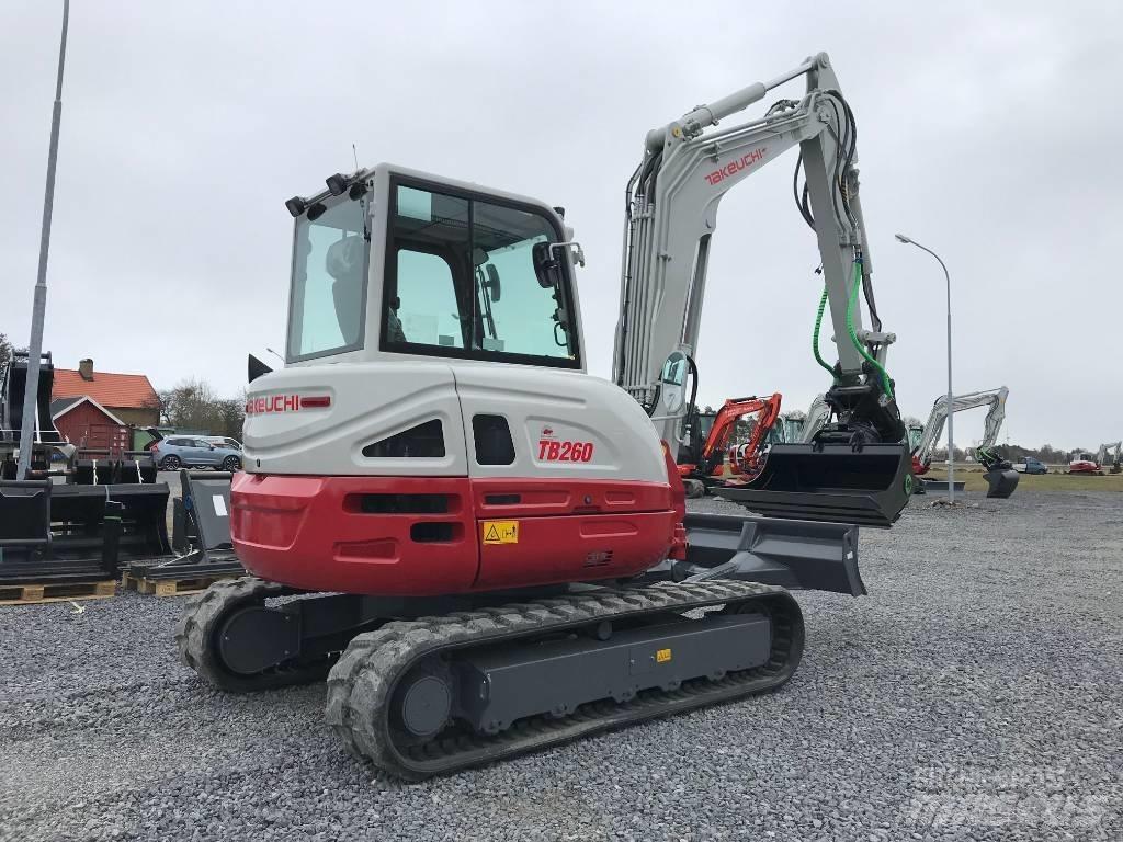 Takeuchi TB260 小型挖掘机