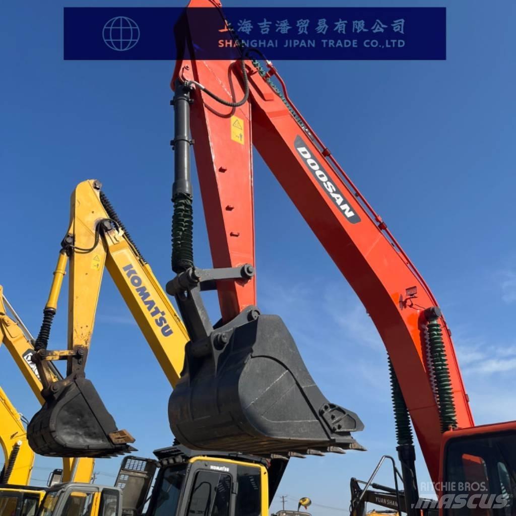 Doosan DX 300 履带挖掘机