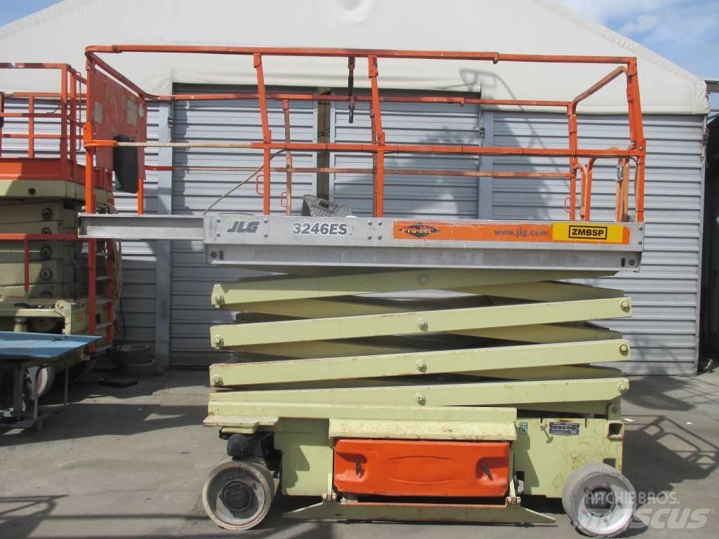 JLG 3246 ES 剪叉式升降机